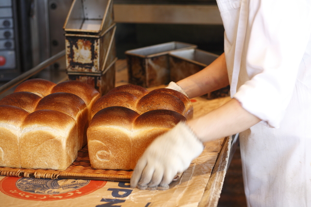 季節の練り込み食パン